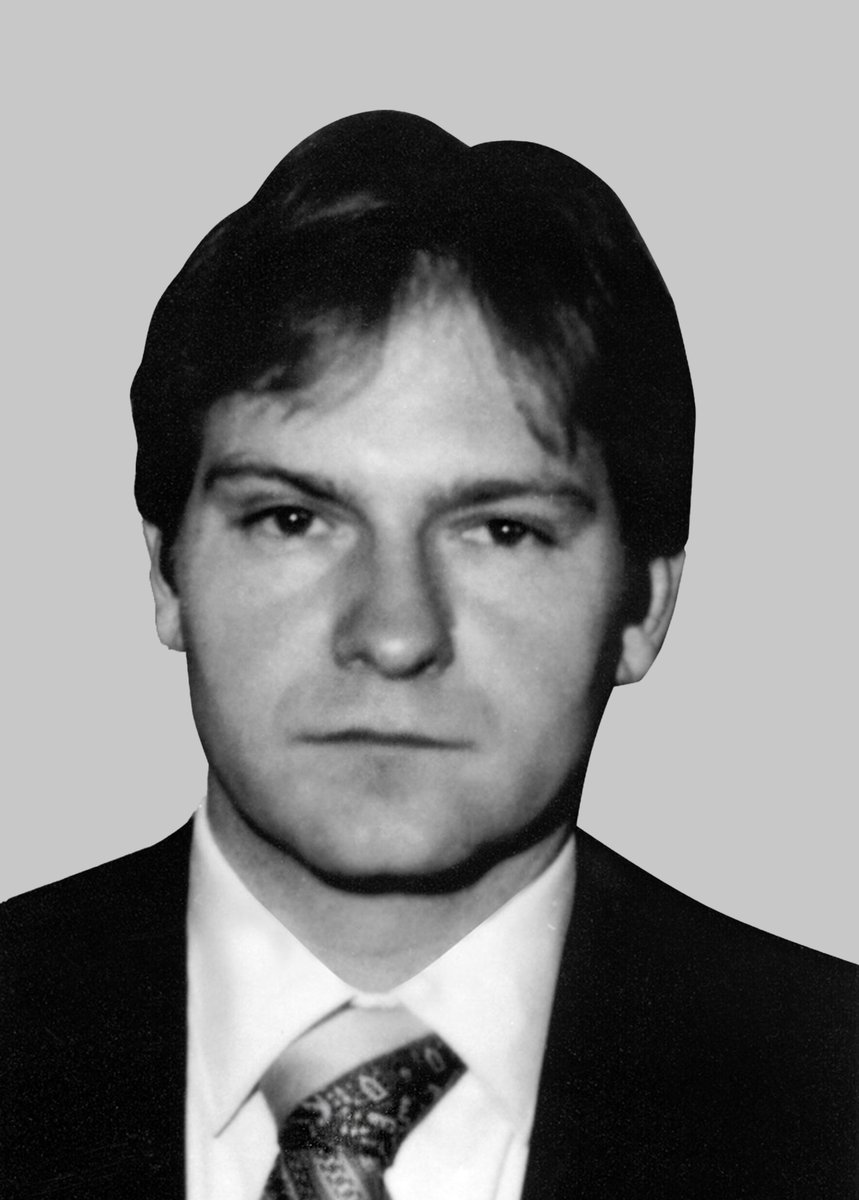 Today, we remember Special Agent Scott K. Carey, who died as a result of injuries sustained in an automobile accident #OTD in 1988, while on duty instructing a defensive driving school at the Special Operations Center, New Paltz, NY. #WallOfHonor ow.ly/VzrU50RAScG