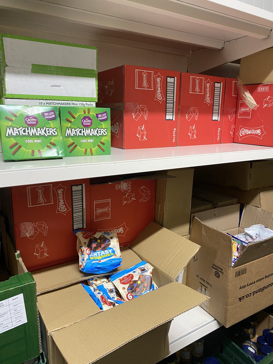 Huge thanks @Poundland for latest donation of surplus pallets to support our community projects across #SouthYorkshire, #NorthYorkshire and beyond!

Watch this space for v exciting news on our evolving partnership tackling #FoodWaste!❤️👍

@LFHW_UK @WRAP_NGO @nbrly @TNLComFund