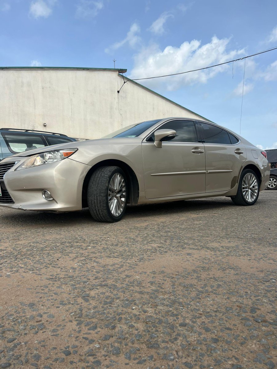 Available Premium used 2013 Lexus Es350 Toks standard PRICE: 16 million