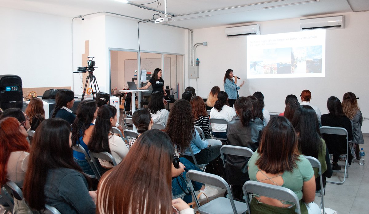 HackerGarage tweet media