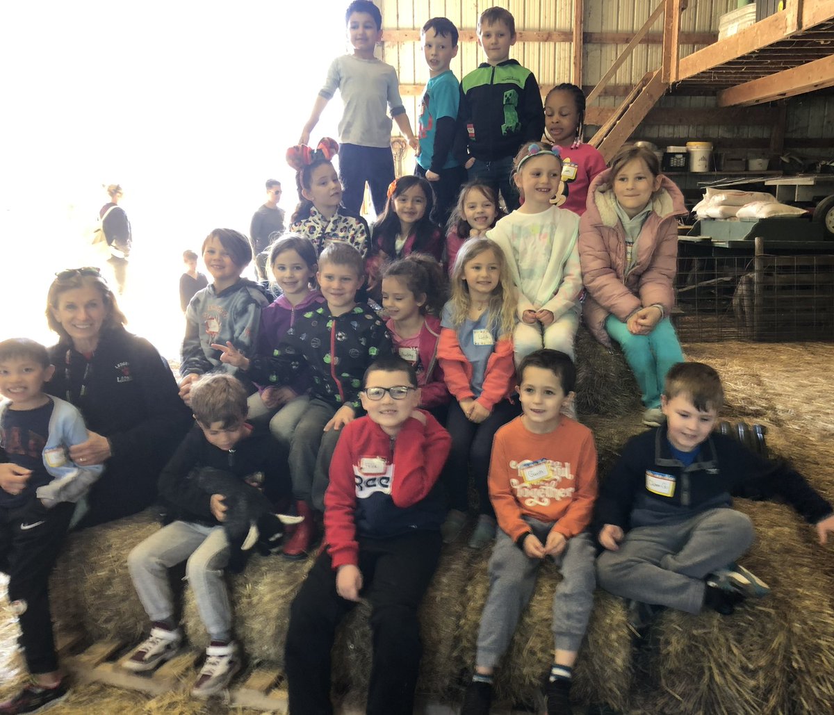 Our first graders had a blast at the farm! 🐐🐷🐓🐖🐄 #ClarenceProud