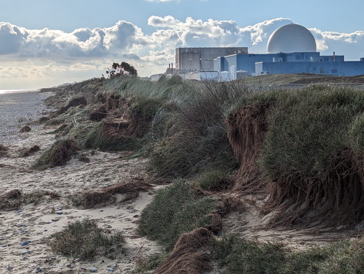.@NFLAUKandI 'The Suffolk coast is subject to storm surges & coastal erosion, with climate change likely to increase in frequency & intensity over time Models show that the Sizewell C site will be inundated & isolated in coming decades...' #SayNo2SizewellC nuclearpolicy.info/news/five-poss…