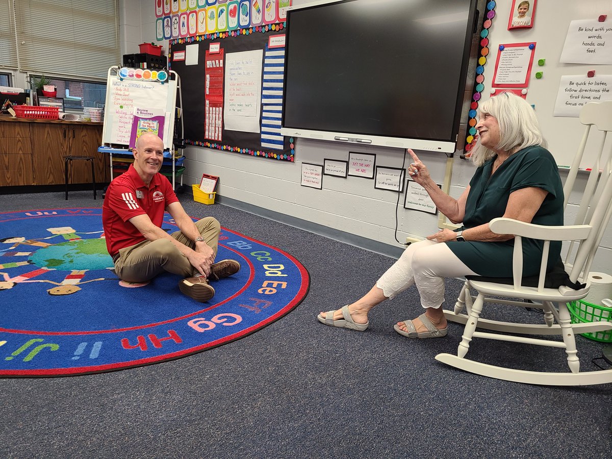 It's still #TeacherAppreciationWeek and today's guest of honor is my first grade teacher Elaine Unell (Mrs. Gold).  I spent a lot of time listening to her play and sing music not realizing at the time she was teaching in a very creative way.  She still inspires me to this day!