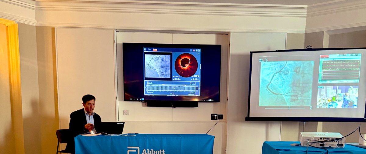 Outstanding #OCT teaching today in Leeds with hands-on #training & great cases by @ammozid and Paul Williams 🙏 @cardiorespLTHT @SouthTees #Ultreon2️⃣ #ICImaging #CardioTwitter