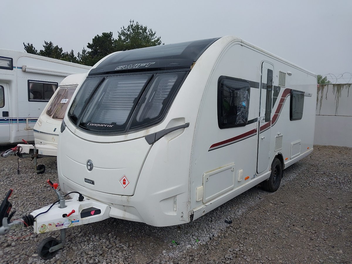 Caravans shift so well this time of the year - definitely worth the repair & resell project! 🤩 This 4-berth CAT S 2016 Swift Conqueror needs some minor repairs internally & has external dents/scratches! 🚘 Pre-bid online before 15/05/24. View Lot page: ow.ly/FSnl50RATsH