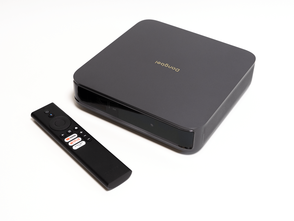 GaApps's tweet image. 【レビュー】「Dangbei Atom」は小型軽量、美麗表示、3D Blu-ray対応、Google TVの便利さなどが魅力のDLPプロジェクター gapsis.jp/2024/05/dangbe… #DangbeiAtom #プロジェクター #ホームシアター #映画