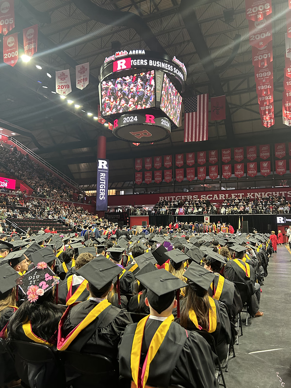RutgersBSchool's tweet photo. #RBSGrad2024 We are here from the floor to the live stream! Congratulations to the class of 2024 New Brunswick students! 🎓🎓🎓https://t.co/VgV6FWhmAq https://t.co/k5BZayXwsI