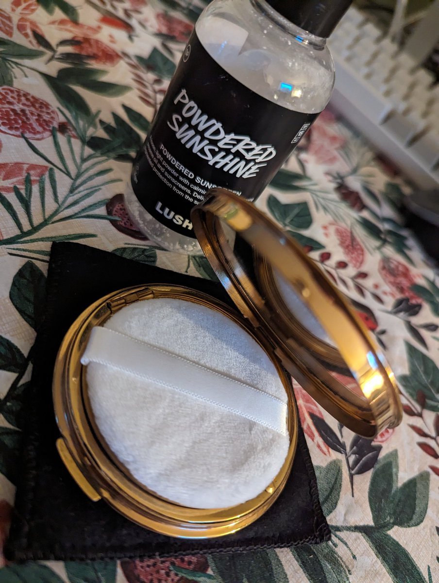 I'm fed up of having to decide between being a greasy, shiny mess all summer and being a sunburned crisp, but I've discovered powdered sunscreen so I've put some in a compact and I am looking forward to a shine-free summer.
