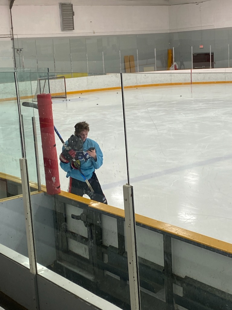 Renzo Berra (@polarshockey) on Twitter photo CONNOR FEENEY! On ice today instead of staying away to follow the WHL draft. Character kid, selected 91 overall. Calgary, you're getting a Gem! <a href="/CCougars18_aaa/">Cariboo Cougars U18</a> <a href="/WHLHitmen/">Calgary Hitmen</a> CONNOR FEENEY! On ice today instead of staying away to follow the WHL draft. Character kid, selected 91 overall. Calgary, you're getting a Gem! <a href="/CCougars18_aaa/">Cariboo Cougars U18</a> <a href="/WHLHitmen/">Calgary Hitmen</a>
