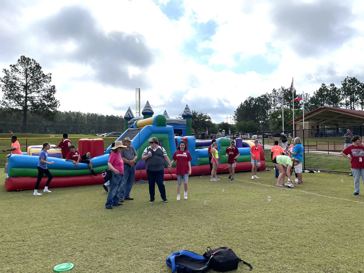 Lowndes County Local Spring Games took place at Freedom Park in Valdosta! Athletes had a blast competing in softball skills and participating in all the day’s activities. Thank you to all volunteers & sponsors who made this event possible for #GeorgiasChampions! #ChooseToInclude