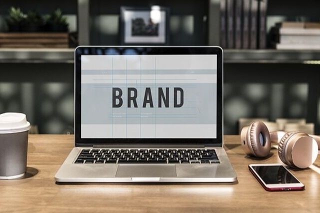 The Do's and Don'ts of Company Branding #branding #smallbusinessmarketing #marketing #marketingtips #strategicmarketing azstrategicmarketingservices.com/the-dos-and-do…
