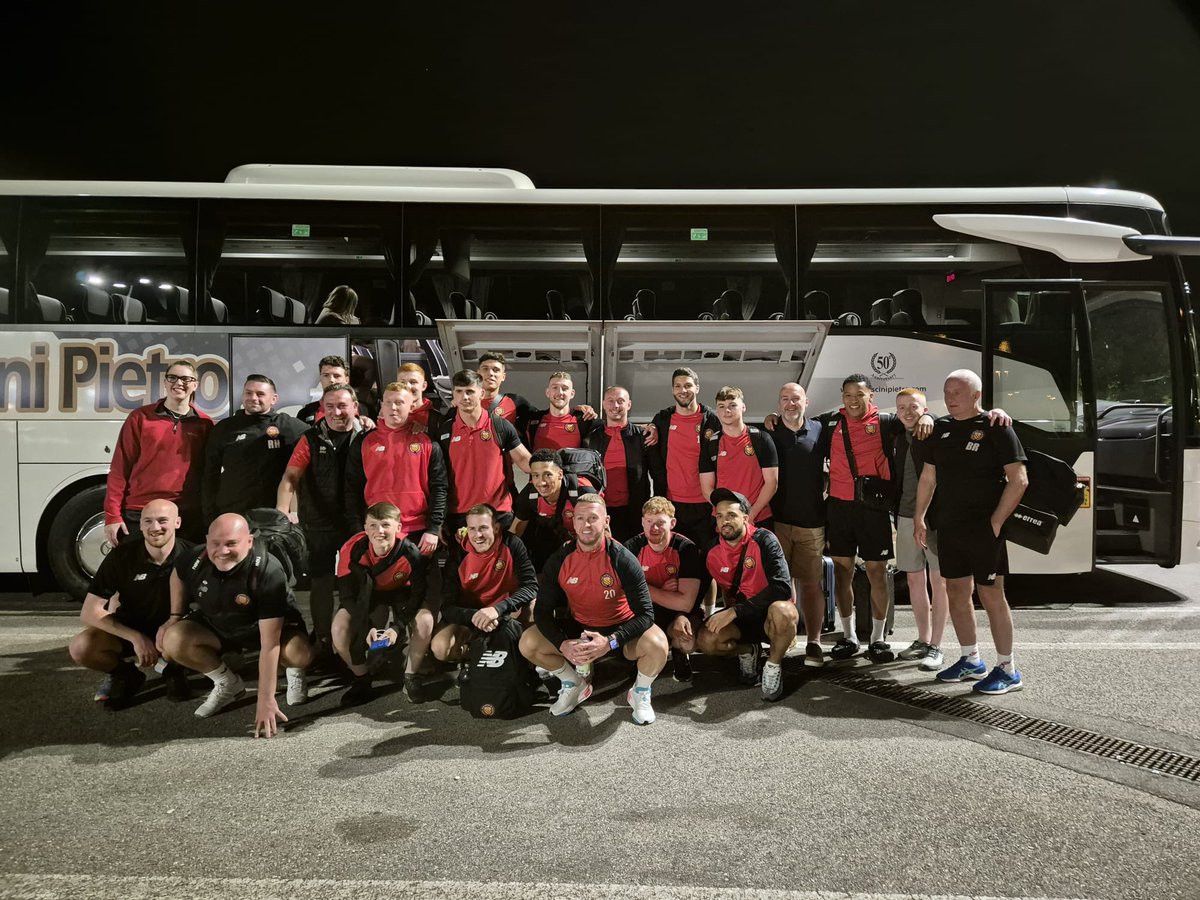 📍 Venice, Italy The team have just touched down in Italy! 🇮🇹 And are headed to their hotel to rest before the @FenixTrophy semi final tomorrow! ⚽️