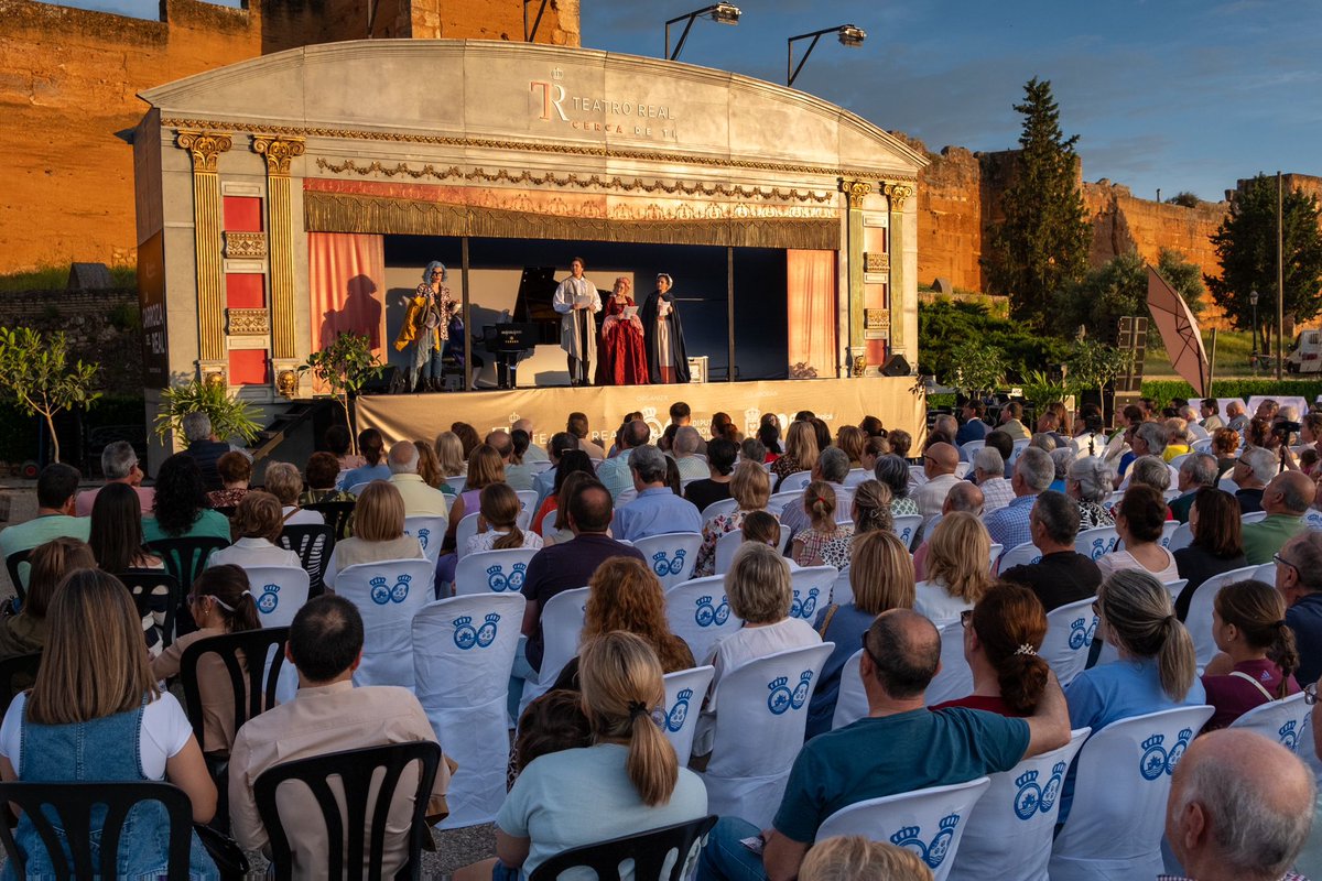 🎭 Ya está la aquí el cartel cultural más esperado del año en Huelva. El teatro clásico y la danza de primer nivel vuelven al escenario del Castillo de los Guzmán en la 39 edición del Festival de Niebla. 🔝Tienes aquí la programación completa 👉