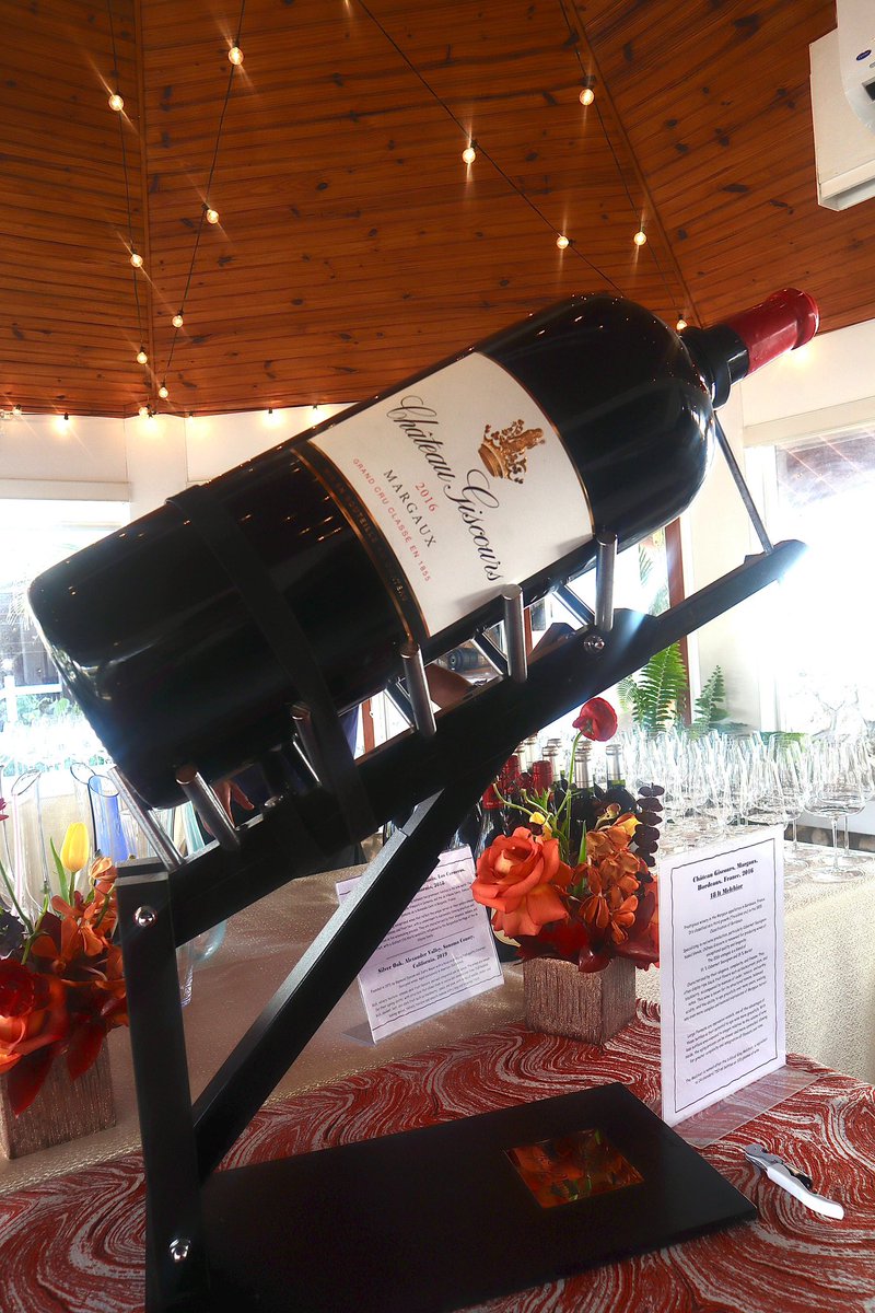 Last night’s wine tasting event was nothing short of grandeur! 
We uncorked a magnificent 18-liter bottle of Château Giscours 2016, creating an unforgettable experience for all. 
Those casual wine tastings are a great tasting experience for you and your guests.