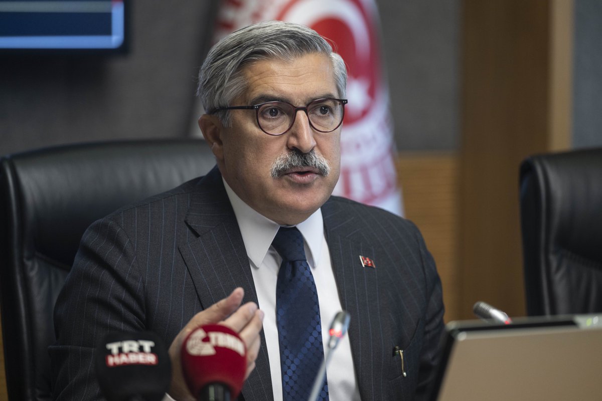 TBMM Dijital Mecralar Komisyonu Başkanı Hüseyin Yayman: ❝X platformuna çağrıda bulunuyoruz; ya Türkiye'ye geleceksiniz ya da sonuçlarına katlanacaksınız.❞