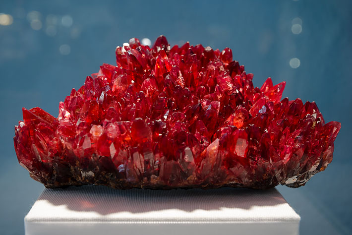 Top quality #Rhodochrosite cluster from N'Chwaning Mine, South Africa.

#minerals #crystals #mineralcollecting #mineralexpert #rockhounding #mineralogy