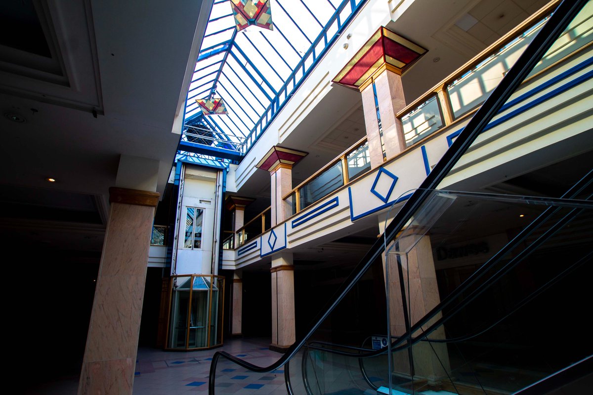 Vacant Atrium (Marketgate, Wigan, November 2018) #photography #urbanphotography #abandonedplaces #abandonedmall #mall #shoppingcentre #deadmall #shops #defunct #escalator #elevator #atrium #demolished #MarketgateWigan #Wigan