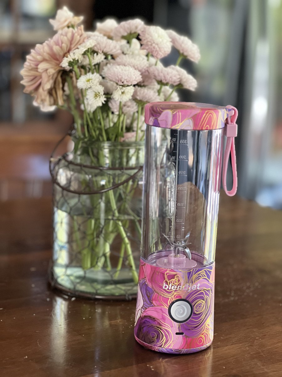 The #Gifts for #SelfCare to meet the needs of #health and #Wellbeing for #MothersDay. Like this #BlendJet blender for nutritious #smoothies and beverages of choice! Check out more #gift ideas on my blog + Enter to #WIN! #women #giftsforher #giftideas bit.ly/3Ugoqrt