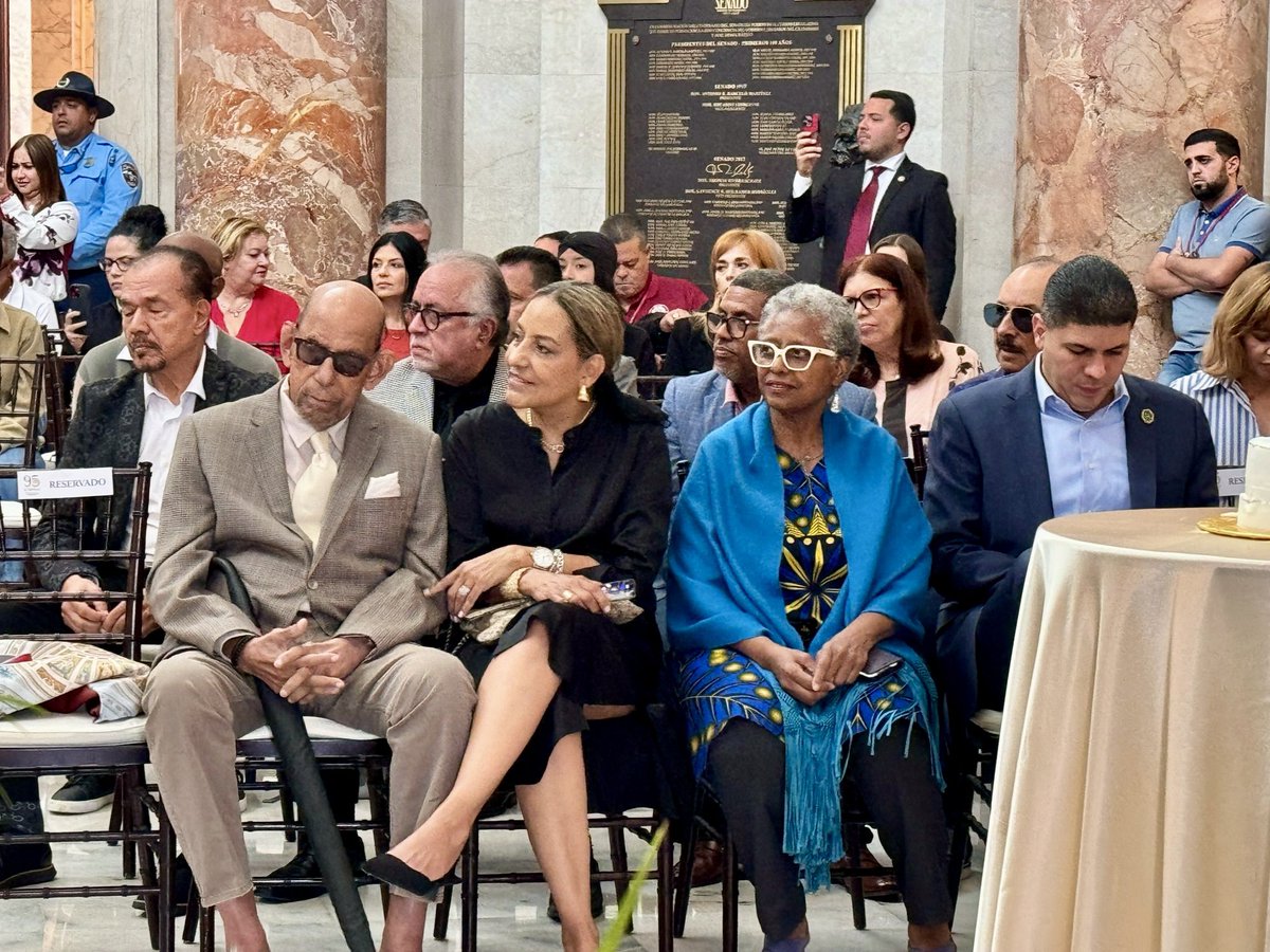 Hoy el Senado de Puerto Rico realizó un homenaje al salsero puertorriqueño, Willie Rosario, por la celebración de sus 100 años de vida y su gran trayectoria musical.