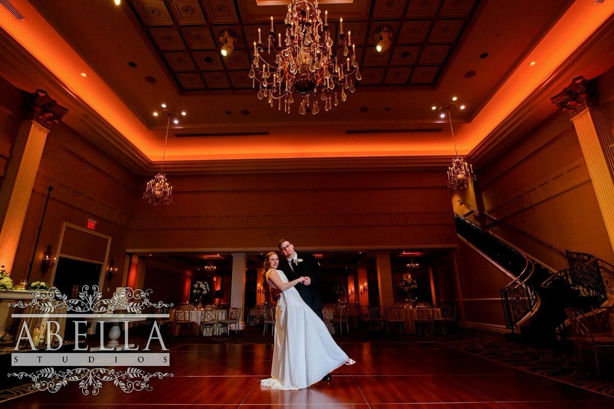abellastudios's tweet image. Check out some images from Janemarie &amp;amp; Pete's recent #NJwedding at @palacesomerset. If you love our photography, we'd be thrilled to capture your special moments too! Contact us at 973-575-6633. @PalaceSomersetPark #weddingphotography #njweddings #abellastudios #weddinginspirat…