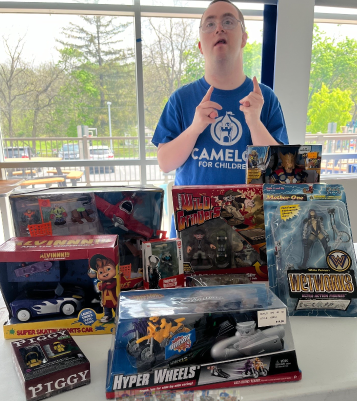 WOW! Check out these Bingo prizes! Winners choose their prize PLUS enjoy treats at the Bake-Off too!  THIS SATURDAY help enrich the lives of children with special needs <a href="/Camelot/">Jose</a> BUY NOW save $5 ea person fundraise.givesmart.com/e/1WLi1g?vid=1…