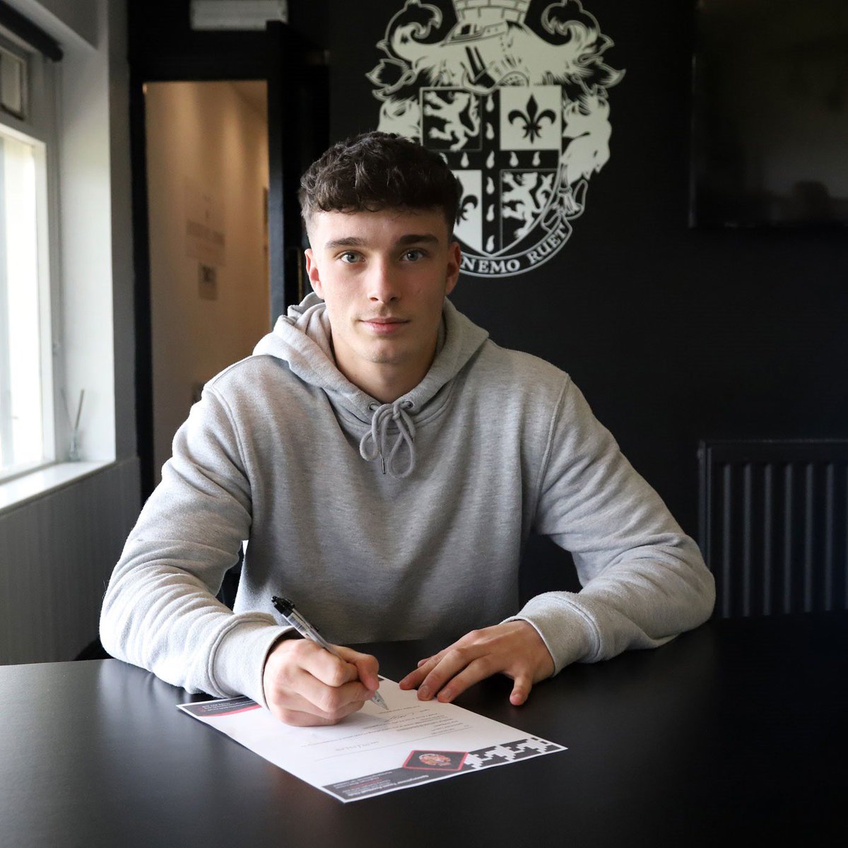 MarkSimpson1980's tweet image. Busy and exciting couple of days getting new contracts sorted and announced for some key players at The Brewery Field.

Thanks as ever to @DJNelsonPhotos for his outstanding work with the images to help with these announcements.

#Moors