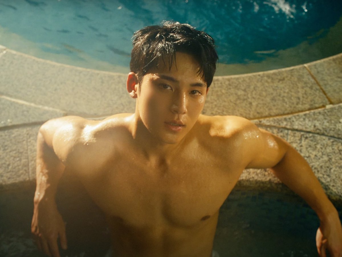 yoojibinn's tweet photo. I just came on here to say one thing pretty quick, MINGYU WHAT THE FUCKQOX JAIL https://t.co/UryWA3ev1i