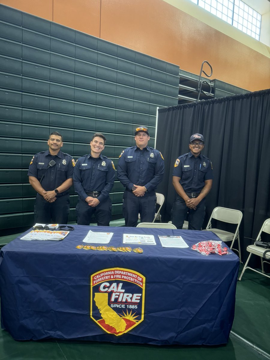 If you're at @coppermountainc the @CALFIREBDU Unit recruitment team will be at the Joshua Tree campus sharing information about @CALFIRE_Careers in Firefighting, 911 Communications, Administration, and Catering. 

#JoinCALFIRE #Work4CA #IgniteYourPassion #publicsafety #calfire