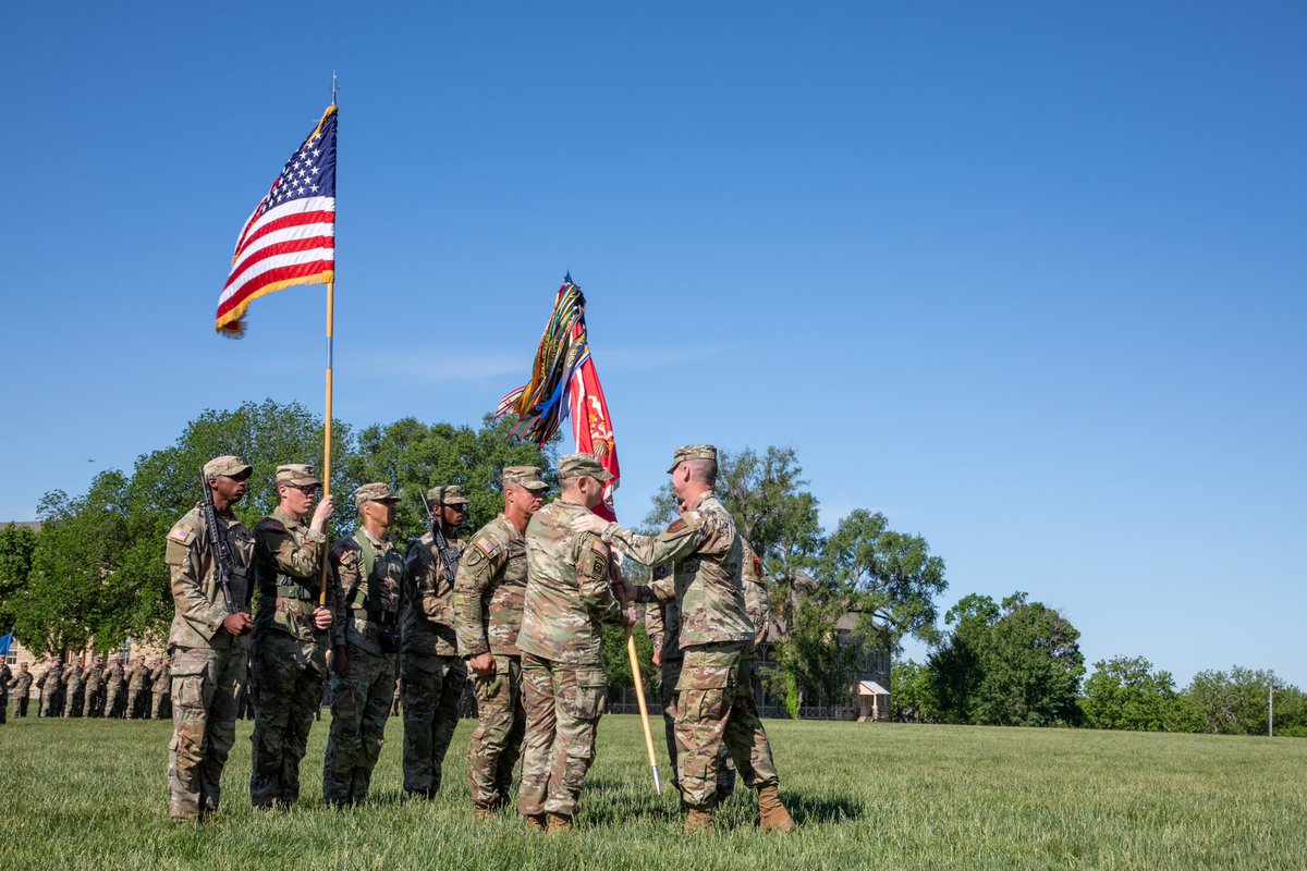 Today, the 1st Engineer Battalion, 1st Armored Brigade Combat Team, 1st Infantry Division held a change of command ceremony at Cavalry Parade Field to honor Lt. Col. Richard Peacock and to welcome Lt. Col. John Chambers to the unit. (Photos by Sgt. Steven Johnson)