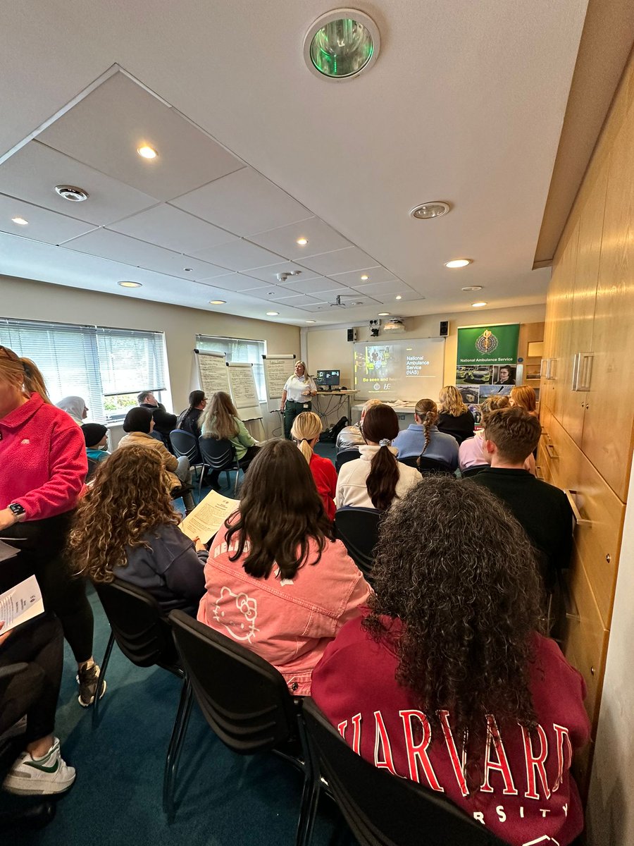 Community_NAS's tweet photo. Our last two open evening events took place in Carlow and Kilkenny last Wednesday evening. We had lots of interest in roles and what life was like working in the Ambulance Service. Thanks to all the staff who supported these events, without your support they wouldn't be possible https://t.co/P4v2KYnSbI