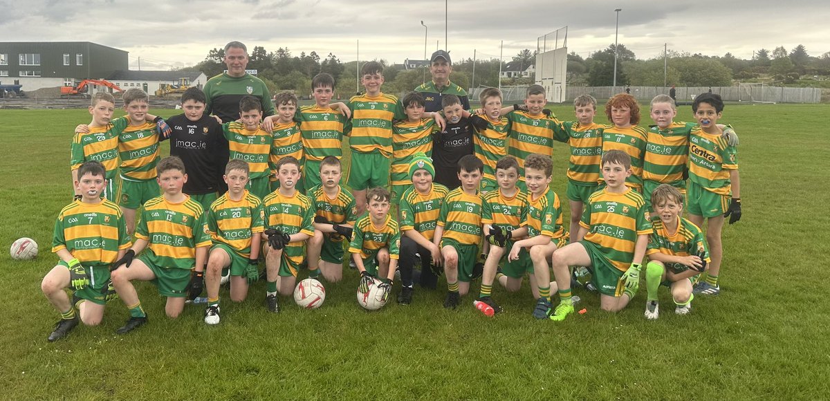 The Under 12 Boys pictured after two competitive games last night v Glenfin in the field. Thanks to @glenfingaa for coming over.