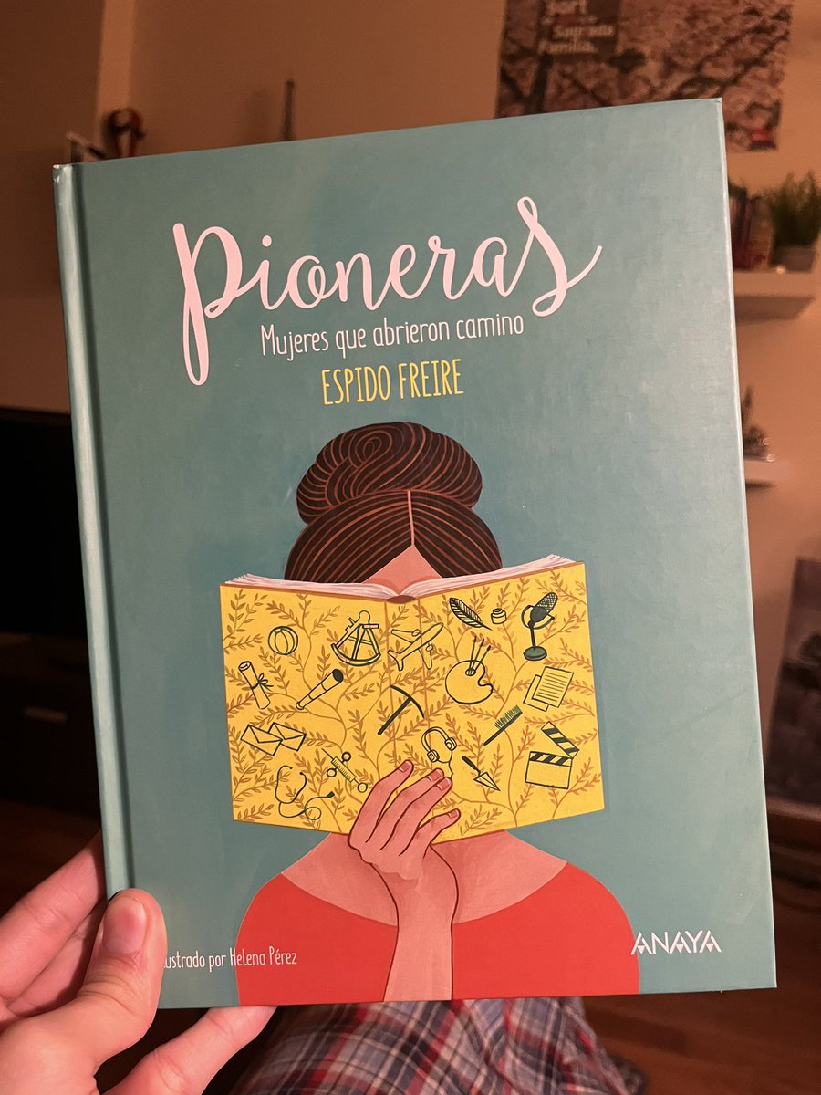 Solo puedo decir: gracias @EspidoFreire por darnos a conocer a muchas de estas mujeres. Investigaré más sobre las que no conocía 💜 Y felicidades a la ilustradora. Magnífico para niños y adultos @anayainfantil #libros #historia #mujeres #literaturainfantil