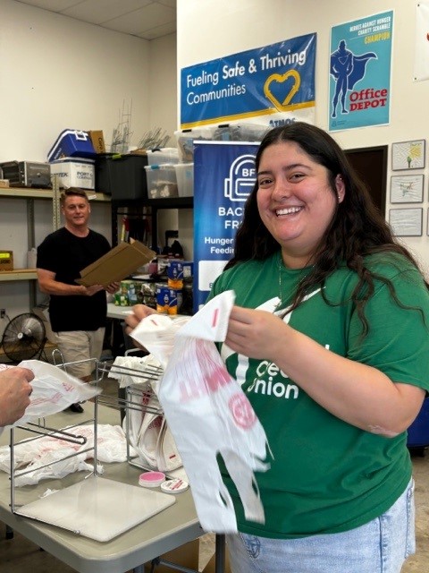 The need for food security in schools continues to grow & @backpackfriend1 is helping meet this need. Team A+ joined another group at the Backpack Friends warehouse last week to get even more done & ensure students have food over the weekend. 💚 #backpackfriends #aplusfcu