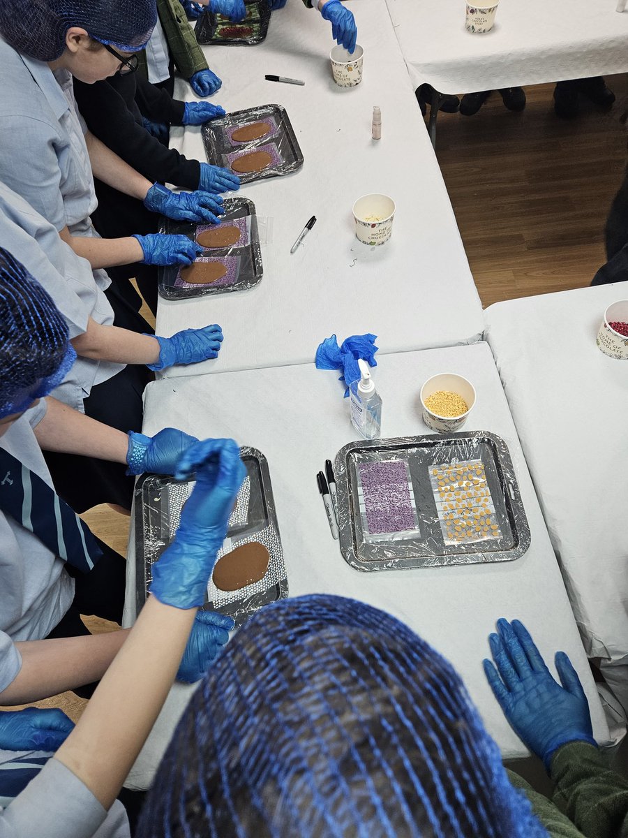 Year 7 pupils from @Tranby_school visited York Chocolate Story to learn about cacao bean sustainability, the chemical changes that take place during chocolate production, and marketing skills. We left 'choc full' of information @yorkschocstory thank you for a wonderful day!