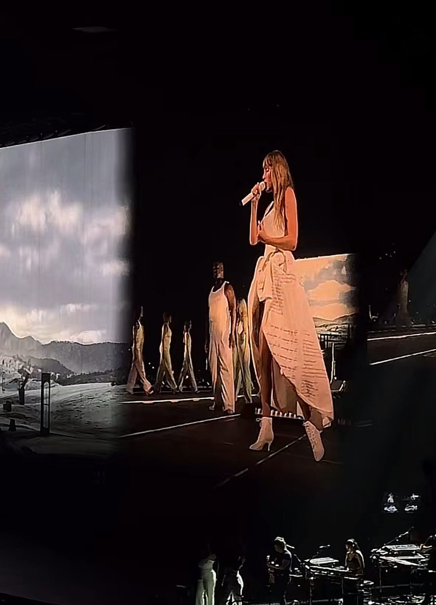 THE TORTURED POETS DEPARTMENT ERA HAS RISEN AND STARTS WITH BUT DADDY I LOVE HIM. HER DRESS 😭🤍 #ParisTStheErasTour