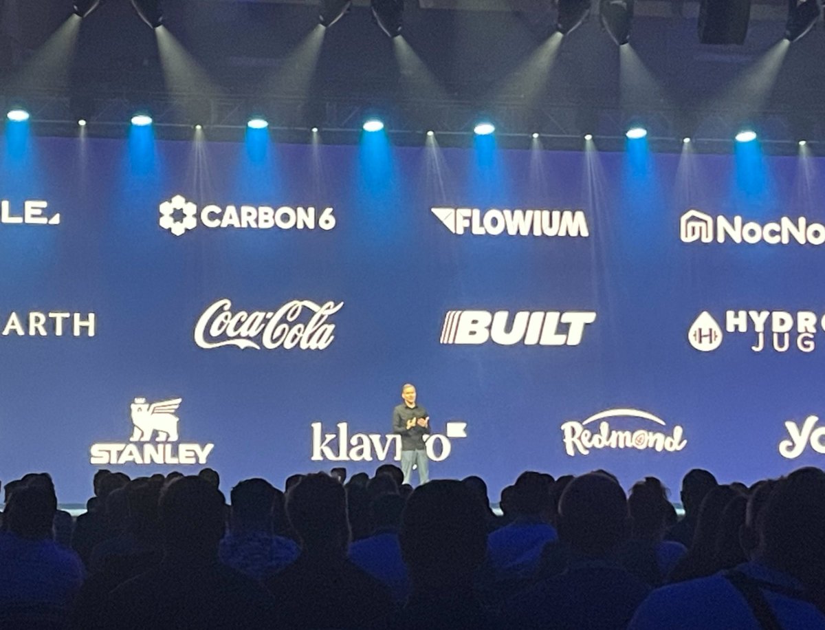 Flowium logo on the main stage at the Accelerate24 conference in Utah. :)