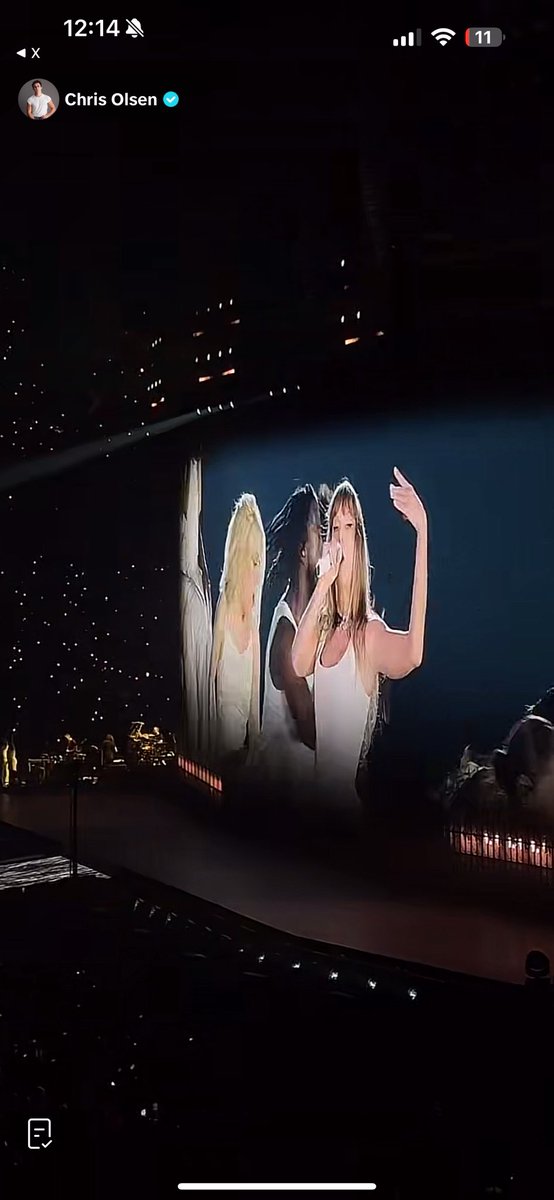 SwiftNYC's tweet photo. TAYLOR CHANGED THE OUTRO OF ‘BUT DADDY I LOVE HIM’ TO THE CHORUS OF ‘SO HIGH SCHOOL’ 🤍

THE CHOREO OF TTPD IS UNREAL #ParisTStheErasTour https://t.co/wOzXDVQF2H
