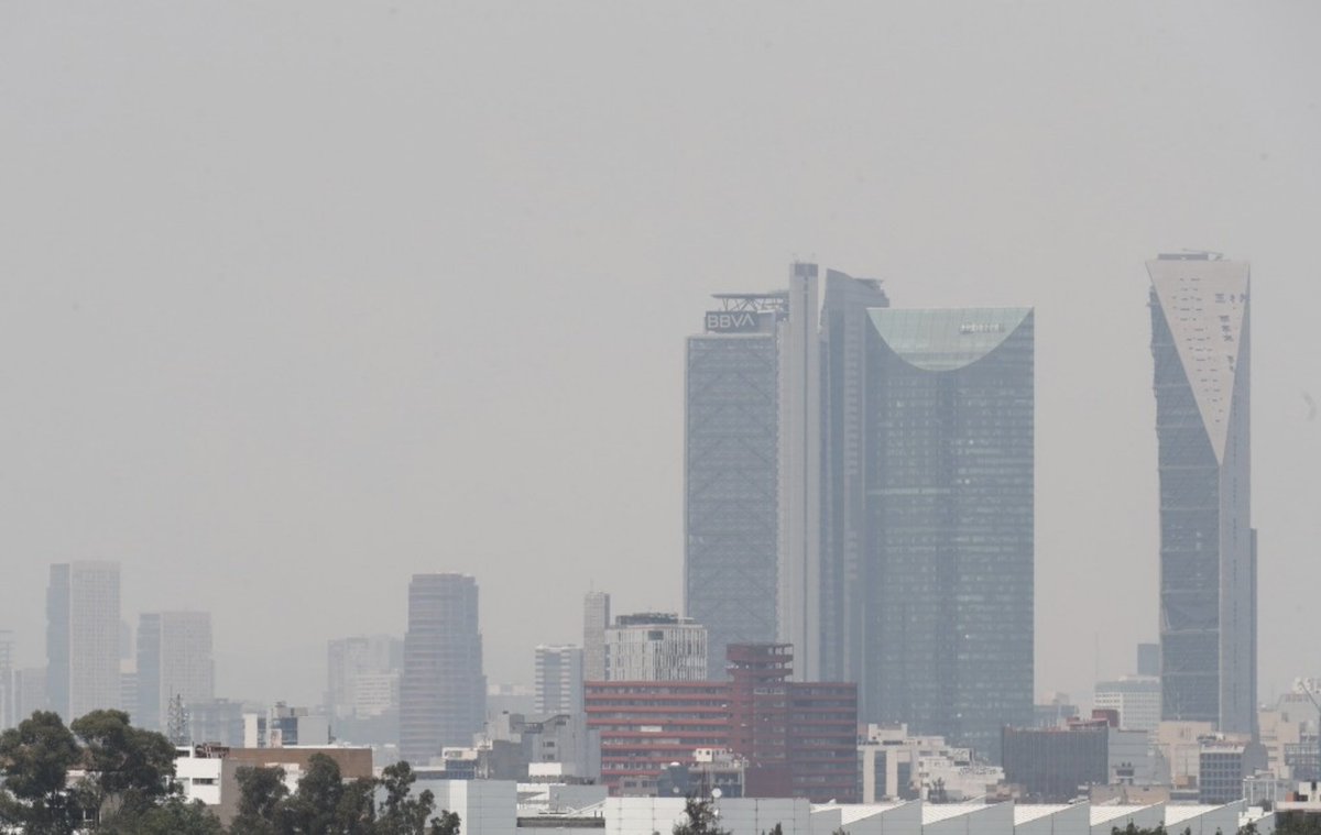 🔴 #ÚltimaHora | Contingencia ambiental por ozono en la Ciudad de México. La Comisión Ambiental de la Megalópolis activa la Fase 1 debido a altas concentraciones de ozono en la Zona Metropolitana del Valle de México. ⚠️🌆 #ContingenciaAmbiental #CDMX #CalidadDelAire