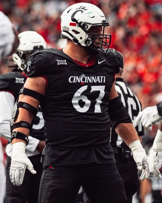 Highest Graded Returning Right Guard (Power Four): 🔴 Luke Kandra, Cincinnati: 81.8