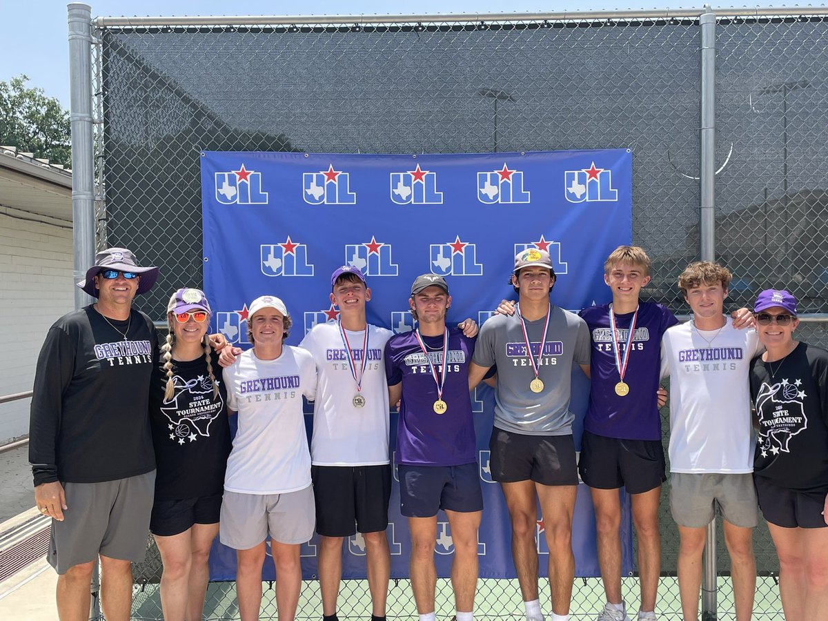 Congratulations to our Greyhound 🎾 coaches and our state qualifiers! Boys Doubles 🏅 Ben Rowe/Nick Dube, Boys Singles 🏆 Justin Barraza and Runner Up Owen Labay!