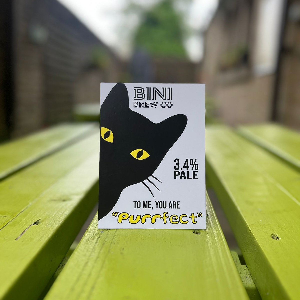 Giggles with glee hehehehe... we've gotten our hands on Bini's limited cask release of 'To me, you are Purrfect' Packed with flavour: Azacca & Ekuanot add spicy notes to a lovely dry, tropical fruit base. Hazy, refreshing & very moreish - it’s sure to get you purring! @BiniBrew