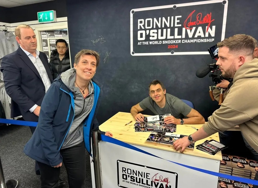 @ronnieo147 Was so great to meet you, such a Legend and a genuinely lovely man 🚀🐐 Bought half the shop when I was there, and also waiting for the order I placed for the Golden ticket (was informed the windbreaker was out of stock). All the best and my support forever Ronnie Rocket 🤴🏆❤️