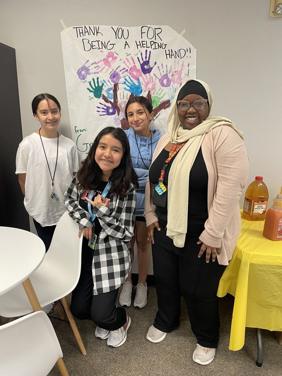 TMS_GreenTeam (@tms_greenteam) on Twitter photo Green Team showing our teachers some love for Teacher Appreciation Week. It’s beautiful to see the the relationships that have been built with these students and our staff 💕 <a href="/HumbleISD_TMS/">Timberwood Middle</a> Green Team showing our teachers some love for Teacher Appreciation Week. It’s beautiful to see the the relationships that have been built with these students and our staff 💕 <a href="/HumbleISD_TMS/">Timberwood Middle</a>
