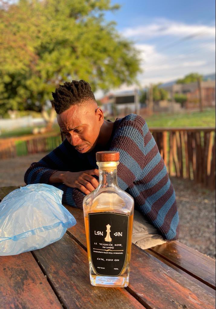 We have been hustling, Ori took this promotional picture of LSN Gin 🔥🔥🔥