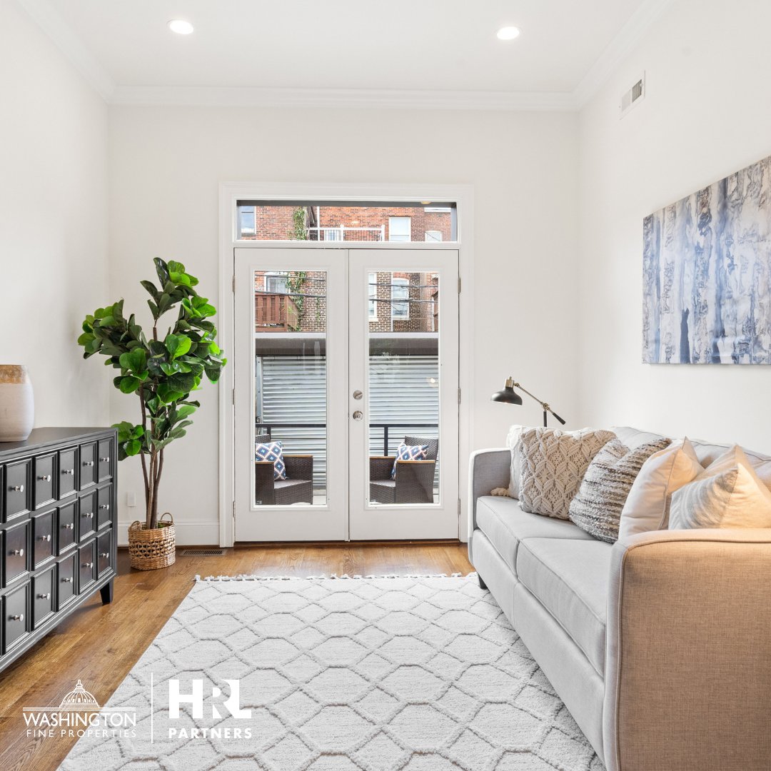 Just Listed in Logan Circle! Renovated TH w/ 4 BR, 10' ceilings, Roofdeck, and coveted 2-car secure parking! Offered at $1,795,000.

#hrlpartners #luxury #realestate #realtor #WashingtonFineProperties #WashingtonDC #LoganCircle