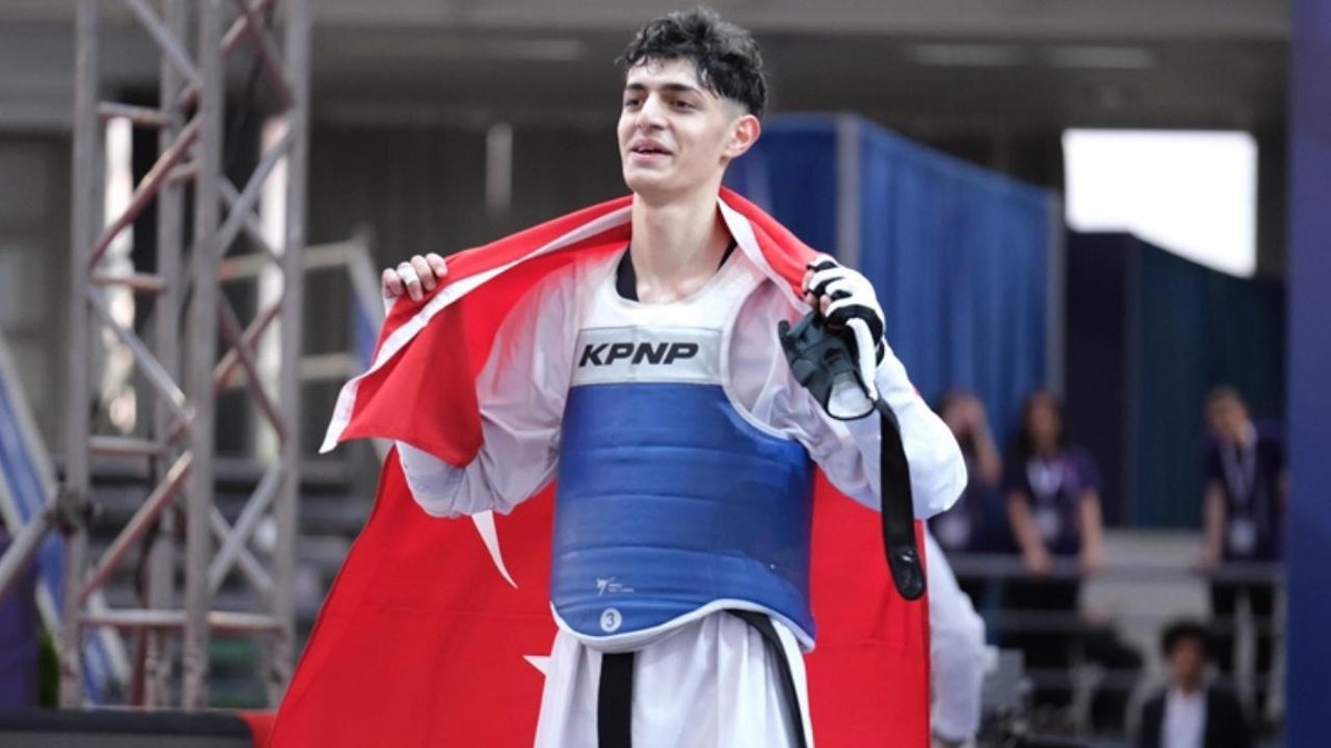 🥇Avrupa Tekvando Şampiyonası'nda altın madalya kazanan Türk tekvandocu Furkan Ubeyde Çamoğlu’nu ve tüm Türk halkını tebrik ederiz!