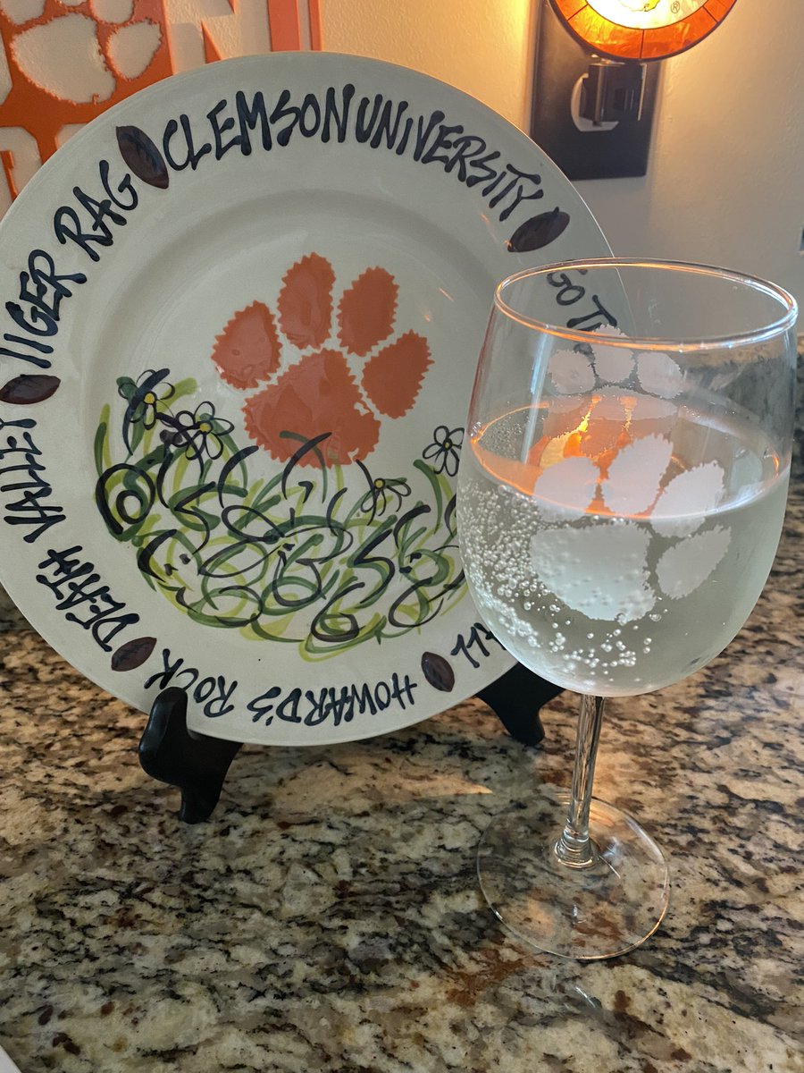 To all the parents whose babies are graduating these next few days… Cheers 🥂 #ClemsonFamily 💜🧡🎓🐅 @JaxTiger_95