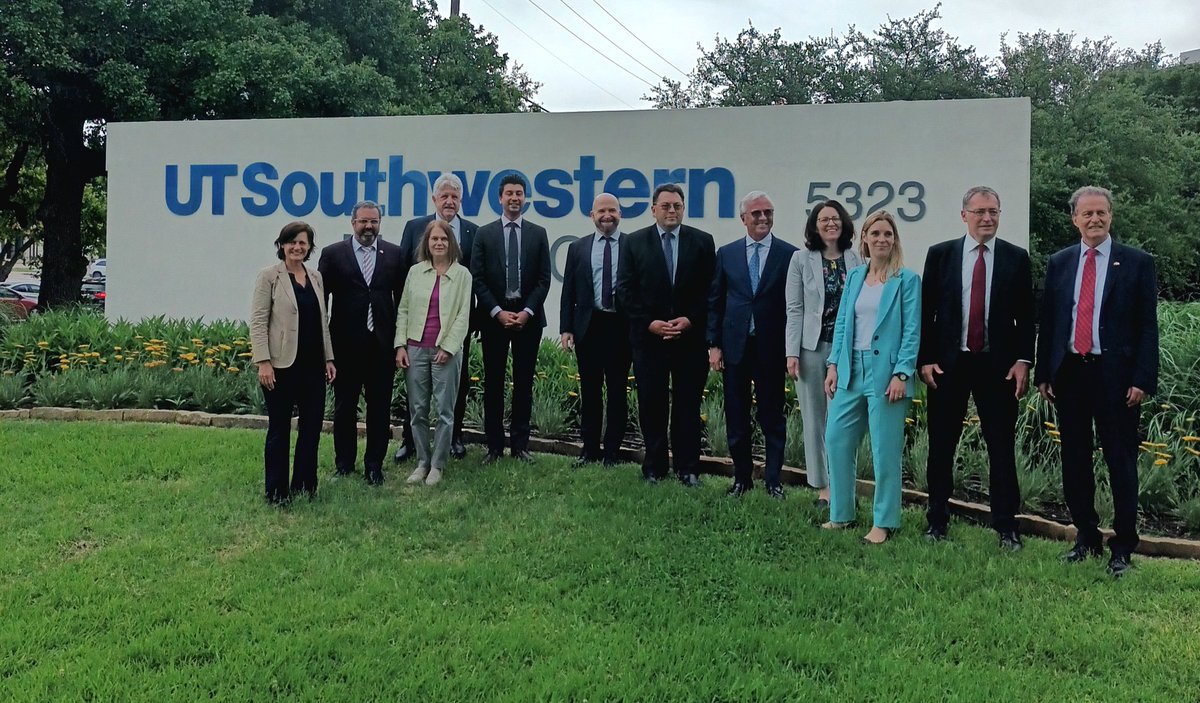 For its last stop, the delegation of the Foreign Affairs Committee of the National Council (FAC-N) is in Dallas (Texas). Among other visits, the delegation was today at the University of Texas Southwestern Medical Center and exchanged with Swiss researchers from the institution.