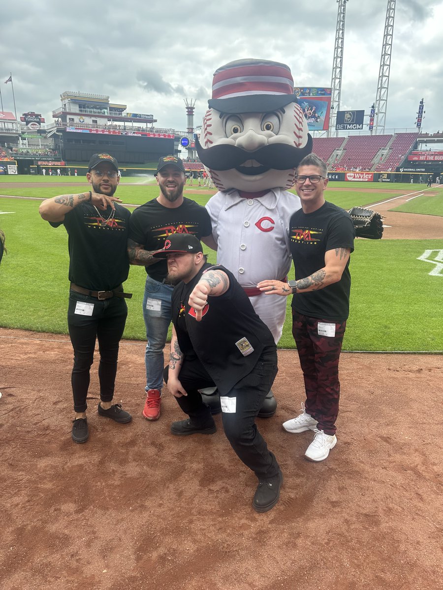 The stars of TNA lit up the Cincinnati @Reds game! Catch them live as TNA returns to the greater Cincinnati area on May 18 & 19

Get tickets and be there LIVE: axs.com/artists/110054…