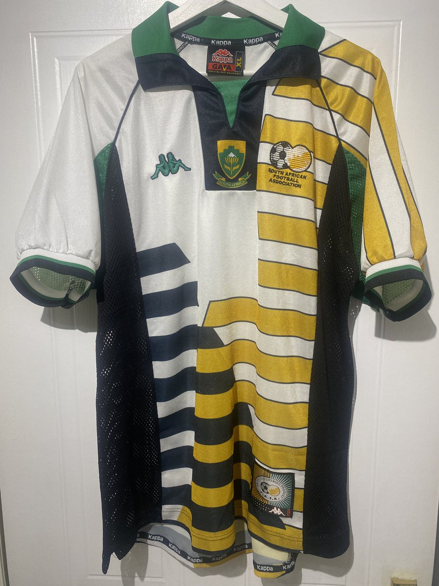 GRAIL FOR SALE Kappa South Africa shirt 1998 Some bobbles and 1 small pull. Have pictures I can send,Size XL, looking for £70 which includes delivery in the UK. May listen to offers close but think that’s a good price. Again likes and RT apppreciated. Thanks for them earlier